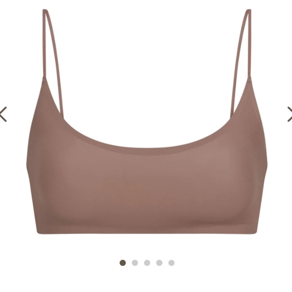 SKIMS Other - SKIMS Naked Scoop Bra